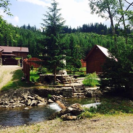 Lisova Kazka Hotell Zjdenjevo Eksteriør bilde